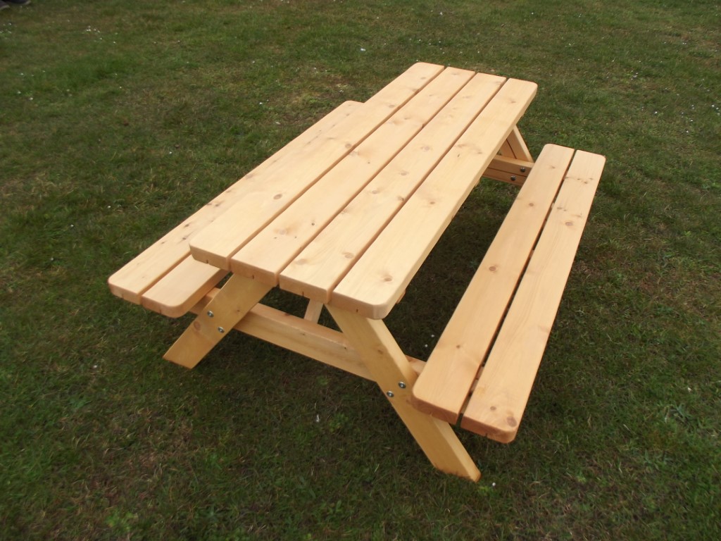 Kids Picnic Bench set “model A” in Swedish Nordic pineSize: L:150 W:110 cm. 