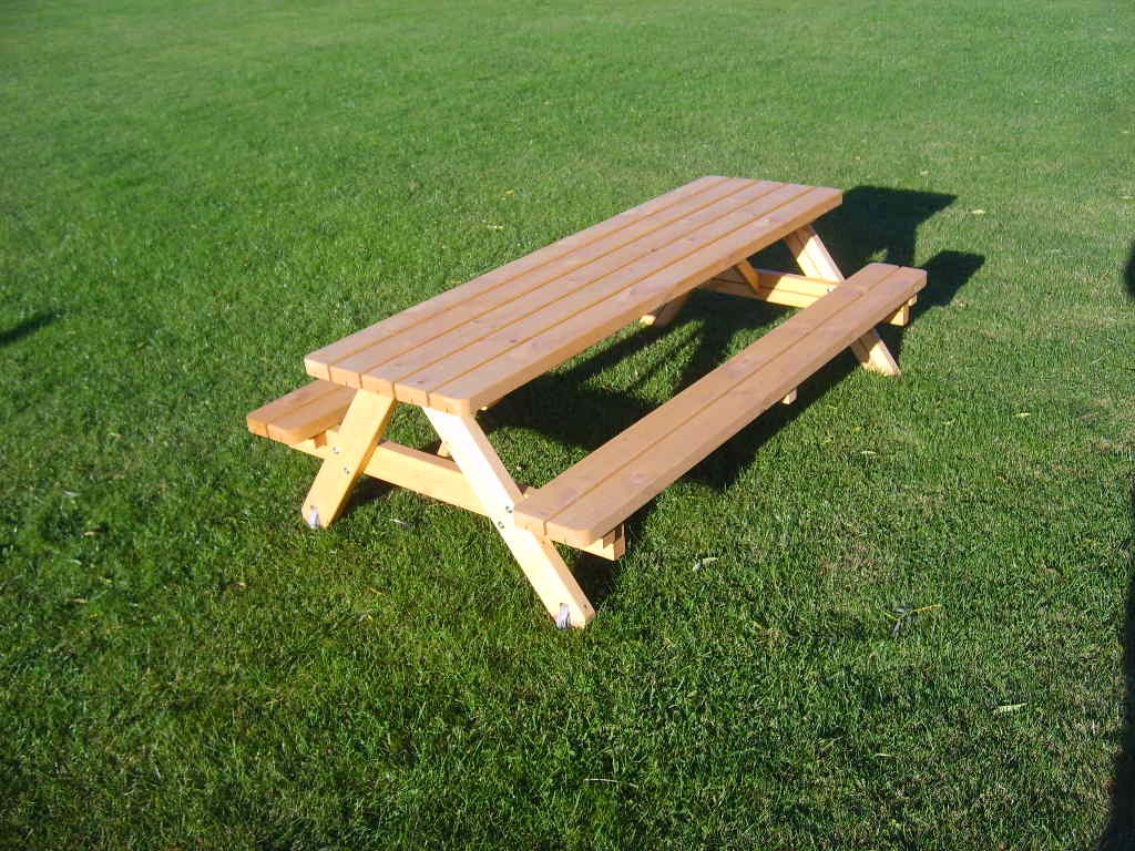 Kids Picnic Bench set “model A” with wheels in Swedish Nordic pineSize:L: 180 W: 110 cm.  