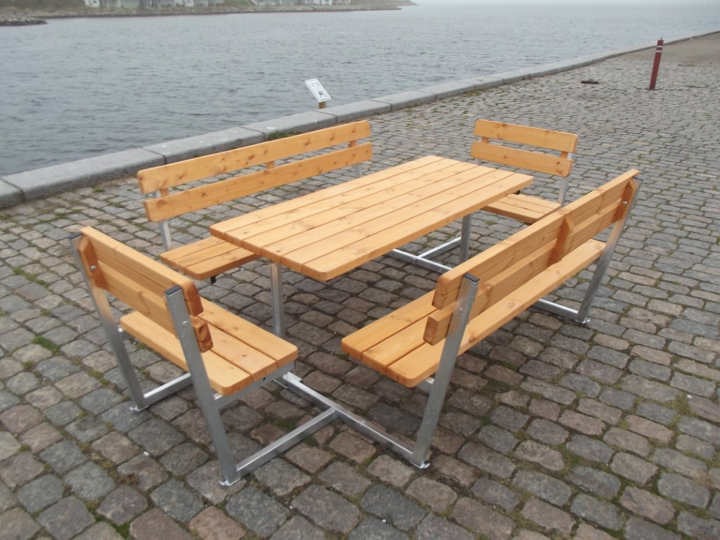 “PARK” bench set in Swedish nordic pine / hot-dip galvanized steelSize: L: 330 W: 200 cm