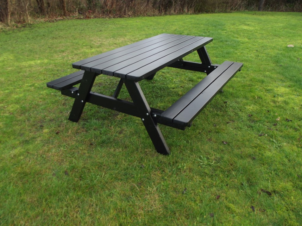 Picnic Senior bench set “model A” in black painted Swedish Nordic pine Size: L:180 W:150 cm.